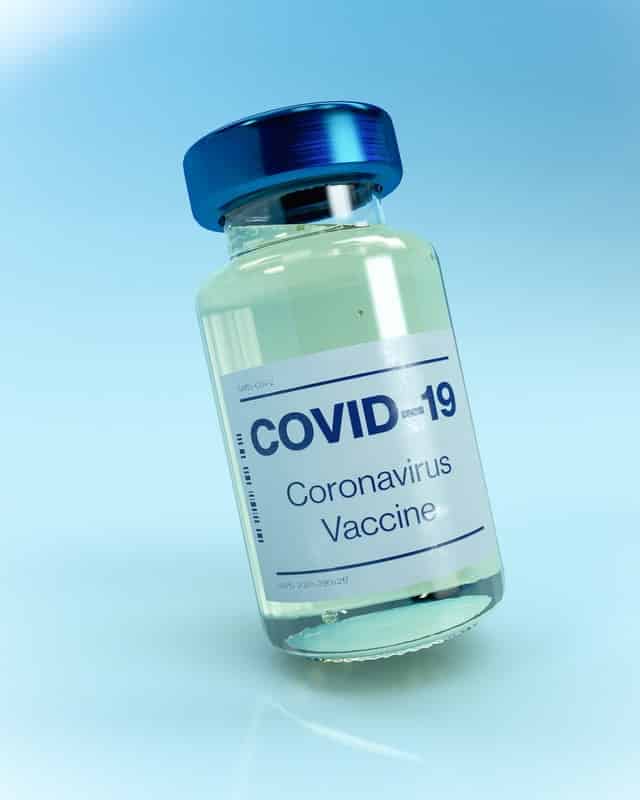 vacunas COVID-19 son a base de huevo
