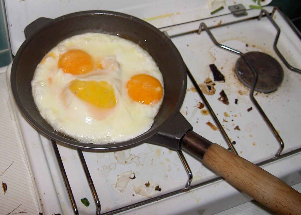 forma más saludable de cocinar huevos